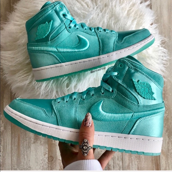 Nike Shoes - NWT Nike Jordan 1 retro high AQUA
